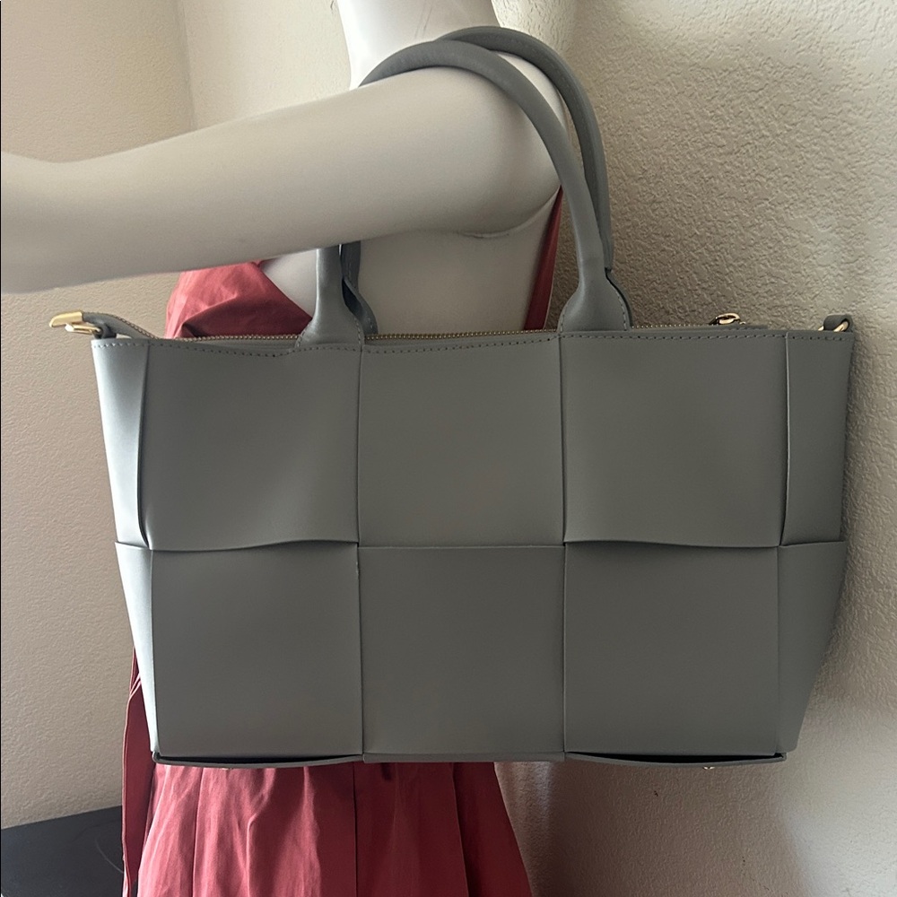 Stella Bianca dual-carry woven design large leather tote